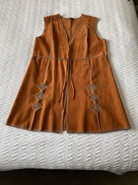Merchant Woman’s Suede Rust Brown A-Line vest with Contrast Trim